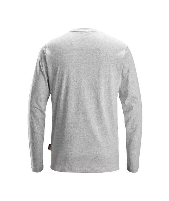 Long-sleeved T-shirt