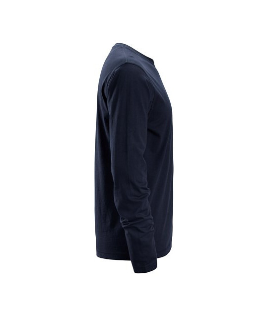 Long-sleeved T-shirt