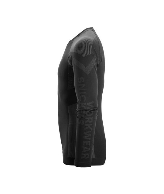 In Motion seamless base layer