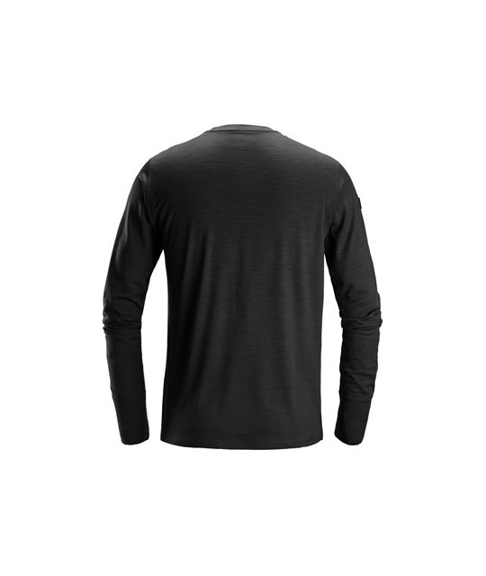 Long-sleeved wool t-shirt
