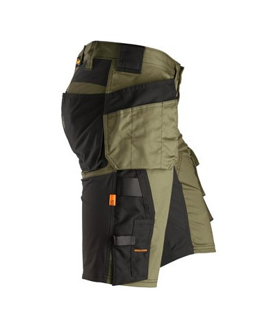 Stretch work shorts with holster pockets