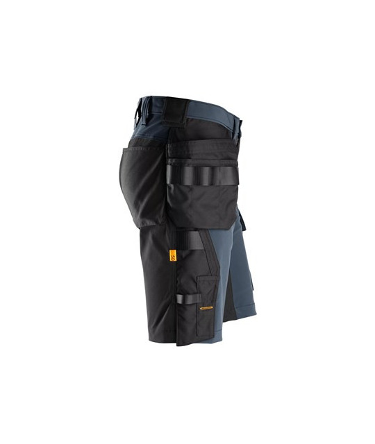 4-way stretch shorts with holster pockets