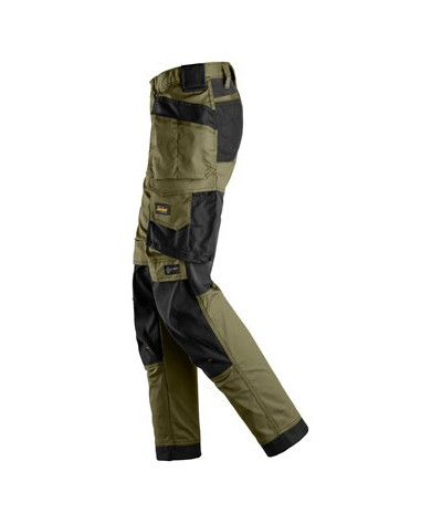 Women's stretch pants with holster pockets