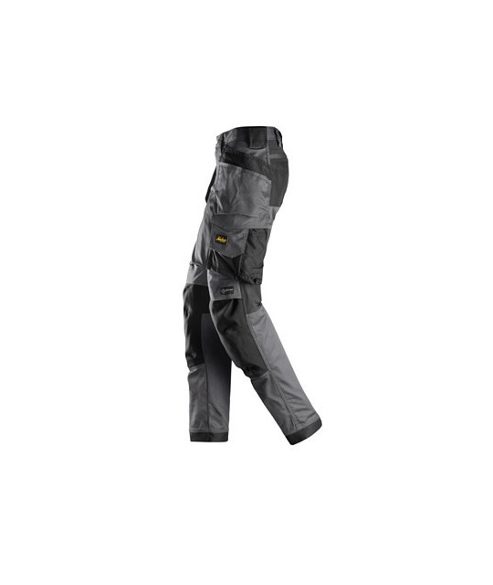 Women's stretch pants with holster pockets