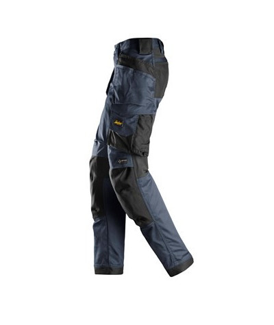Women's stretch pants with holster pockets