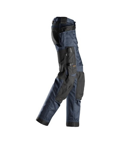Women's stretch pants with holster pockets